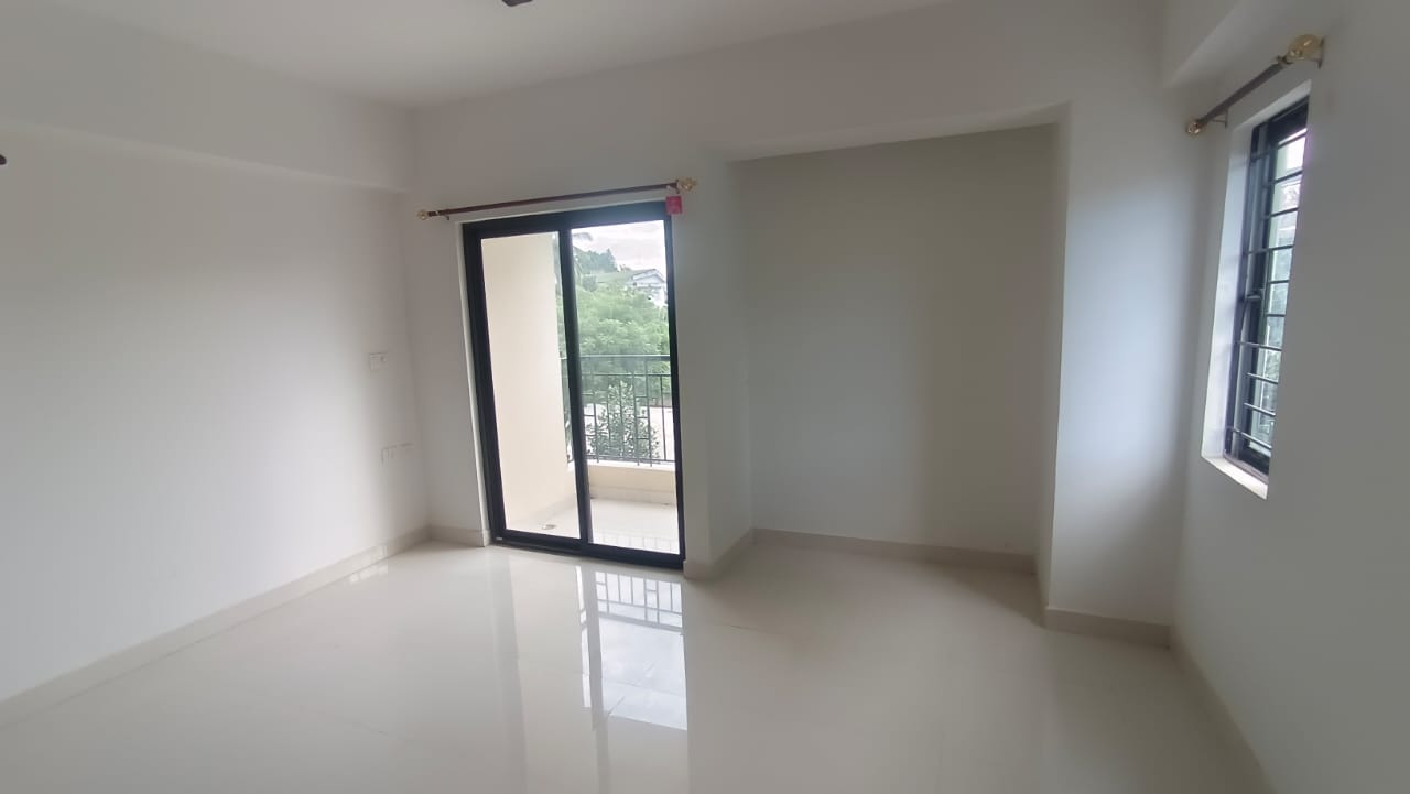 Unfurnished 3bhk in Punjabari for Rent